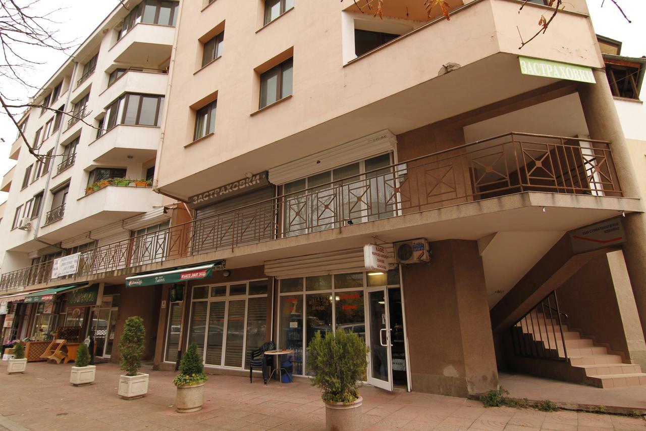 Stay Nexus Near Airport Sofia Ngoại thất bức ảnh